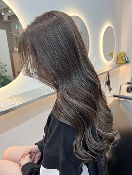 ベア(Bear) ハイライトカラーミルクティーベージュグレージュハイトーン