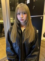 ダブル(W) ストレートレイヤー/イエローベージュ