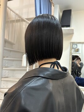 エフ ヘアーアンドリラクゼーション(F. hair & relaxation) 切りっぱなしボブ