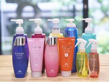 ニチ(niCHi)の写真/【Aujua導入店】髪本来の美しさに導く。「オージュアソムリエ」によるオーダーメイドのヘアケアが叶う＊
