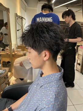 アイズ 海老名(AIZU) ショートアップバング　海老名メンズ　眉カット　短髪カット　夏