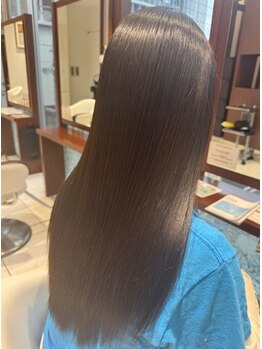 アース 静岡駅前店(HAIR&MAKE EARTH)の写真/【最新GRATSストレートパーマ】真っ直ぐすぎないナチュラルストレートが叶うノンアルカリ縮毛矯正☆