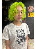 ライムグリーン