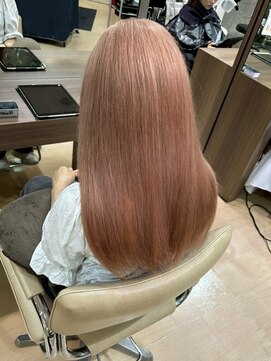 アウラ(AURA) 盛岡駅ブリーチカラーハイトーンカラー顔周りレイヤーカット◆