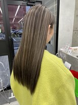 エゴル ナゴヤサカエ(ENGOL NAGOYA SAKAE)&nbsp;【手島カミラ】ストレートでも可愛いハイライト