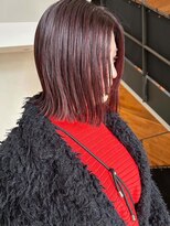 アコット(Acotto.) ワインレッドカラーのボブスタイル