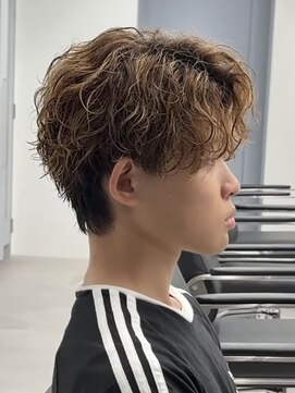 ゴート(GOATO) スパイラルパーマ センターパート 鹿児島メンズ