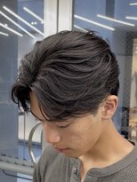 オーバル ジングウマエ(OVARL jingumae)&nbsp;フェザーパーマサーフカールシャドウパーマセンターパート