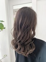 ソアロ(SOARO)&nbsp;加納モカグレージュくびれミディアム20代