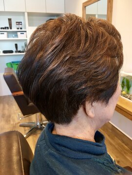 小さな美容室 ハナ(hana) 髪色明るめな女性的美フォルムショートスタイル☆