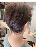 【短い襟足が嫌いな方オススメ♪】　大人ショート