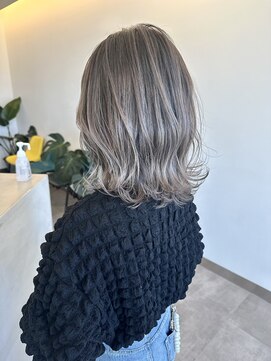 フェーディン(fa/din) バレイヤージュグレーベージュ