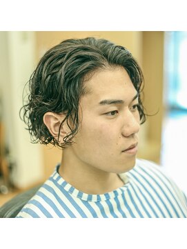 イチツボ(ICHITSUBO) ２ブロックミディアムスパイラルパーマ