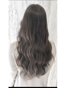 ゼルレーヴ(ZELE reve) 夏に人気のグレージュカラー★