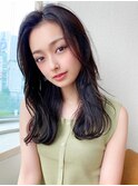 暗髪でも出せるこなれ感！フェイスレイヤー×セミロング