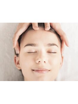 頭皮の汚れを落とし、髪のハリ・コシをUP！頭皮ケアも◎髪質に合わせた極上のヘッドスパをご提供♪