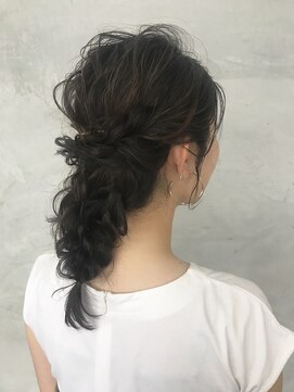 ナブラ(NABLA) カジュアルセット 編みおろしアレンジ