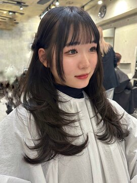 サイン 渋谷(SIGN) ザクザクレイヤーカット巻き方簡単ミディアムロング韓国表参道