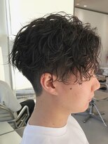 ローウェ バイ フィフス 立川メンズサロン(Louwe by fifth)&nbsp;ツイストスパイラルパーマ波巻きスパイラルパーマツーブロック