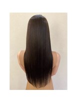 エルサフィロ キタハマ(el zafiro kitahama)&nbsp;20×30×40代×暗髪カラー×ダメージケアTR×ツヤ感UPロング