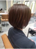 ショートボブ グレージュカラー
