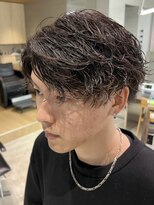 レタッチ バイ フィフス 天神大名(RETOUCH by fifth)&nbsp;シャドウパーマスパイラルパーマツーブロックメンズパーマ束感