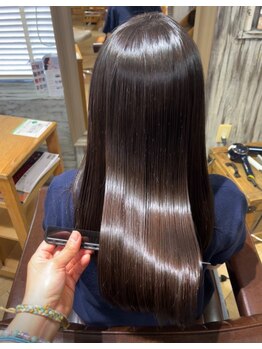 ナナナ パレナ 宝塚店(nanana parena)の写真/【髪質改善】人気の液晶乳化縮毛矯正で、繰り返すほど艶・ハリ・コシがUP!年齢等による悩みも相談下さい♪