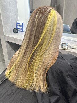 いろあそび 八王子 ミルクティーベージュ×イエロー アンブレラカラー