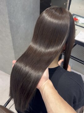 シェノン 梅田(CHAINON) 美麗な艶髪