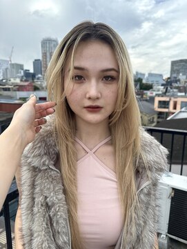 ナループロアツム(Nalu pu loa Tsum) ハイトーンロング/シャギーレイヤー/ハッシュカット/ブリーチ