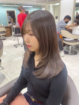 アッシュ 下北沢店(Ash) 顔まわりレイヤーカット