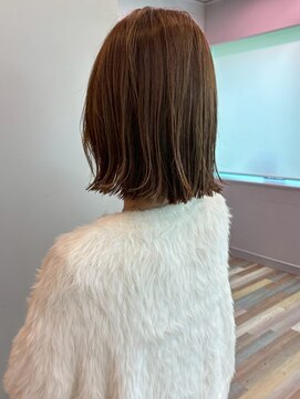 アトリエ タキ(atelier.taki) 外ハネボブ 顔周りカット ベージュカラー 顔周りカット