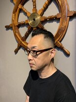 バーバー スタジオ ラフテル(Barber Studio RAFTEL)&nbsp;黒縁メガネ×スキンフェード×オールバック