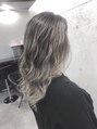 レーヴ(REVE)&nbsp;ハイトーンが得意！ツヤツヤグレージュ