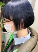 ワイドバング、刈り上げ女子、ネイビーカラー、スリークボブ