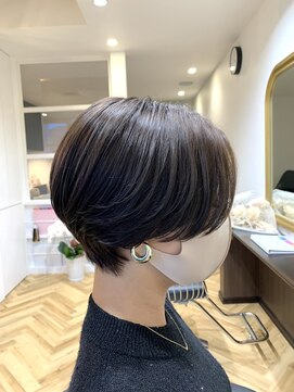 アゲート(agete) ハンサムショート/うざバング/ブルーアッシュグレー/ハイライト