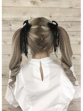 ヘアメイク エンカレッジ(HAIR MAKE encourage) ツインテール　コロネ