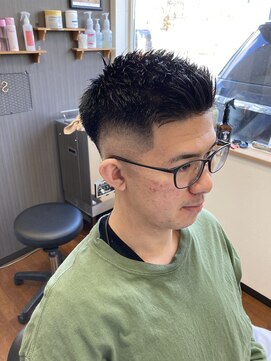 バーバーアンドスパ セブン(SEVEN) スキンフェード
