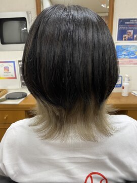 ヘアーメイクエアーセントラーレ(HAIR MAKE air Zentrale) スモーキーベージュ&ブラックウルフ
