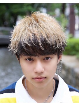 メンズサロン ゴールド 名古屋(GOALD) ツートーン マッシュ ショート 王道 束感 刈り上げ