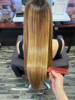 ヘアー リードレス(hair Re:dress)&nbsp;ハイトーンカラー髪質改善柔らかツヤ髪ストレート