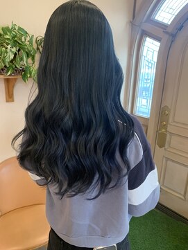 マギー(Magie) ブルーブラック