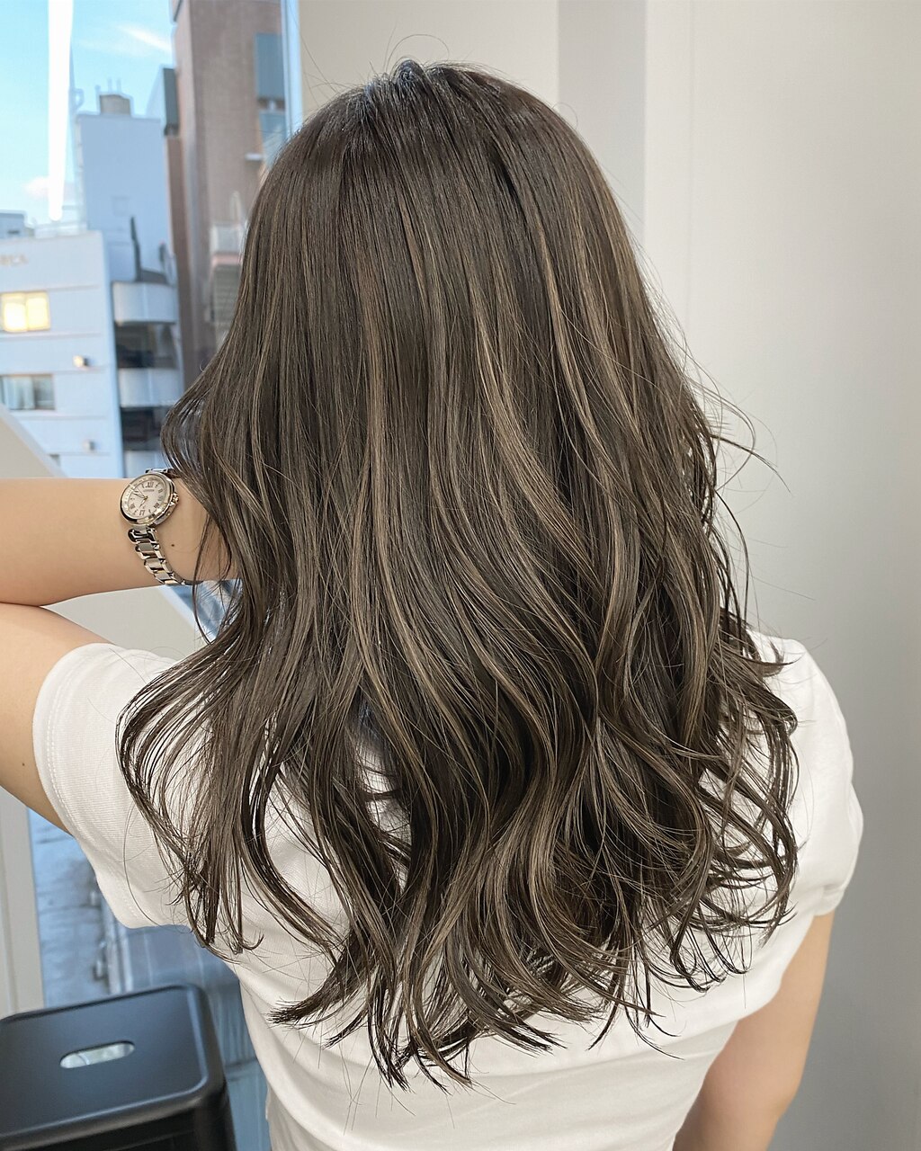 2026年夏】ミルクティーベージュ ハイライトの髪型・ヘアアレンジ