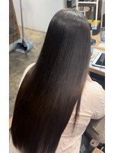 ＜*id.の酸性ストレート*＞業界最新、話題の酸性ストレートで憧れの柔らかなストレートが叶う
