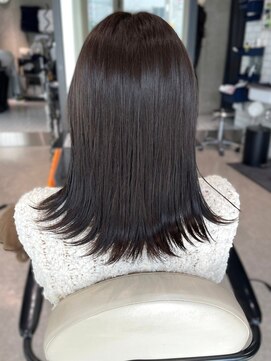 チャオ バイ ミチ(Chao by MICHI) 外ハネミディアム　オリーブグレージュ　ブリーチなしカラー