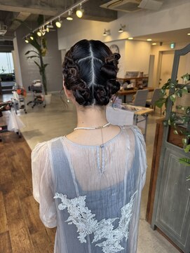 ロカリタ キョウト 四条大宮店(ROCAReTA kyoto) タイトアレンジ