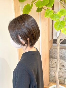 ジェロ(GELo) 長めショートボブ