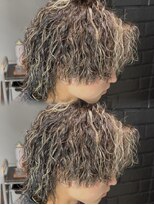 ステラ(STELLA)&nbsp;メンズミディアムウルフパーマ/縦落ちパーマ/メンズパーマ