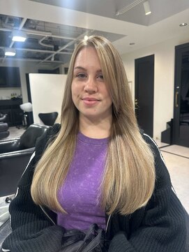 ボンズサロン(BONDZSALON) 外国人風ハイライト×バレイヤージュ【麻布十番駅/六本木駅】