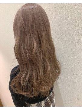 ミルクティーベージュ